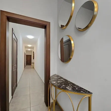 2 Bedroom 2 Terraces Wifi And Ac * Msida