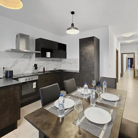 2 Bedroom 2 Terraces Wifi And Ac * Msida