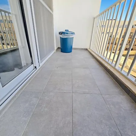 Apartment 2 Bedroom 2 Terraces Wifi And Ac Msida