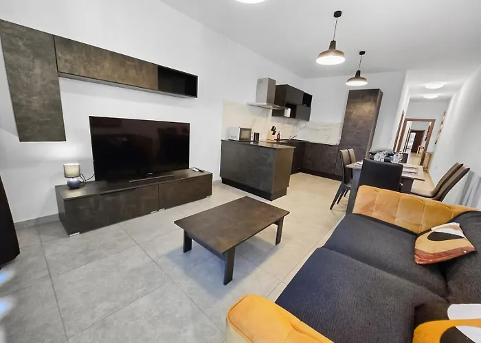 Msida 2 Bedroom 2 Terraces Wifi And Ac * Msida