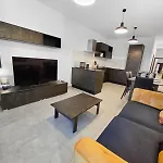 2 Bedroom 2 Terraces Wifi And Ac * Msida