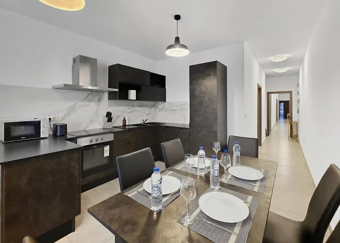 Msida 2 Bedroom 2 Terraces Wifi And Ac * Msida